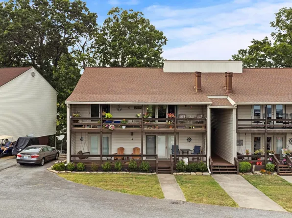 328 Champion Hills Rd Unit 10C, Kuttawa, KY 42055