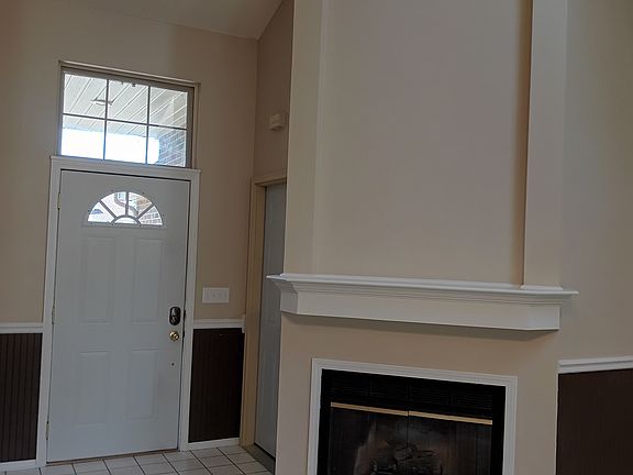 5th image of 5908 Lincoln Pointe Blvd