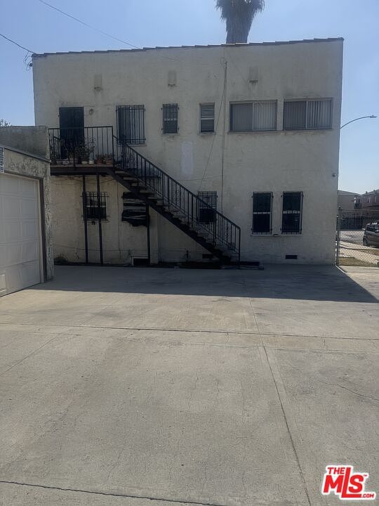 2nd image of 6125 West Blvd