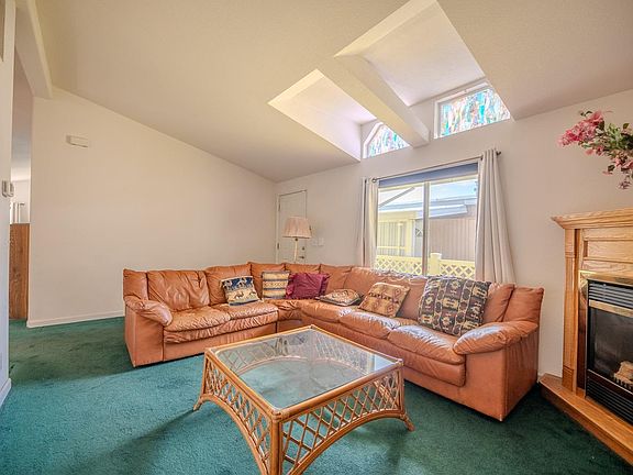 5th image of 232 Walnut Circle