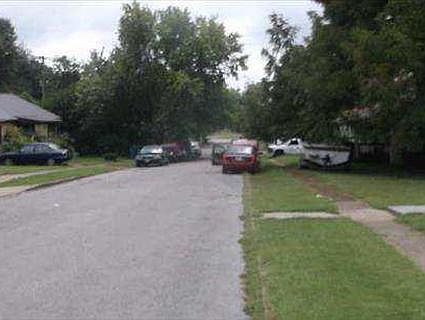 2nd image of 1208 Fuller St