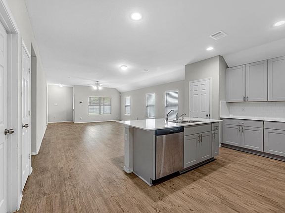 4th image of 18922 Cedar Moss Ct