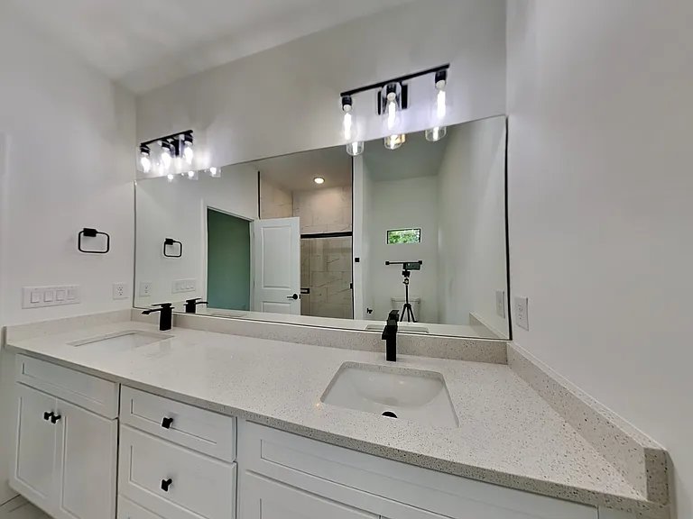 1322 Rio De Janeiro Ave — Photo 7