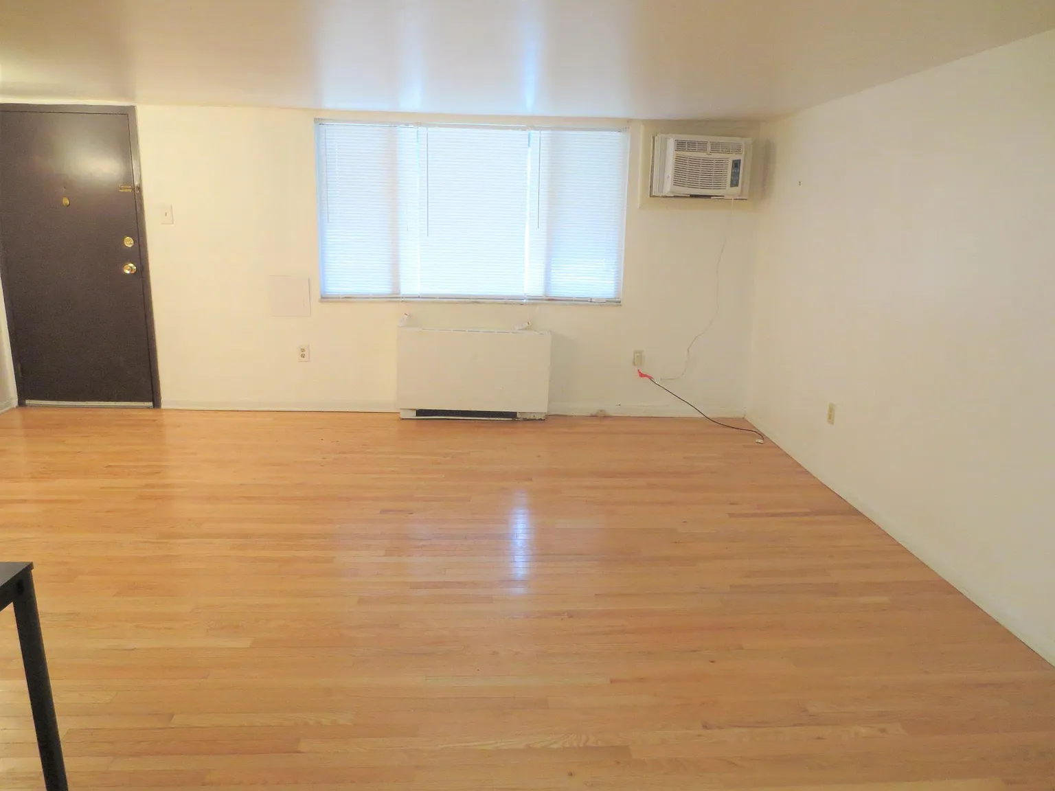 6350 Forward Avenue — Photo 3