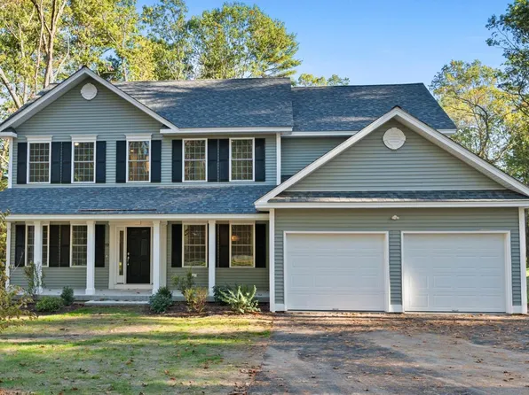 19 Griffin Road, Hudson, NH 03051