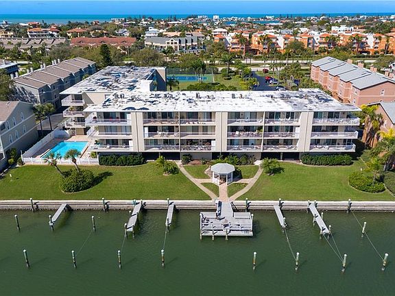 3rd image of 719 Pinellas Bayway #310