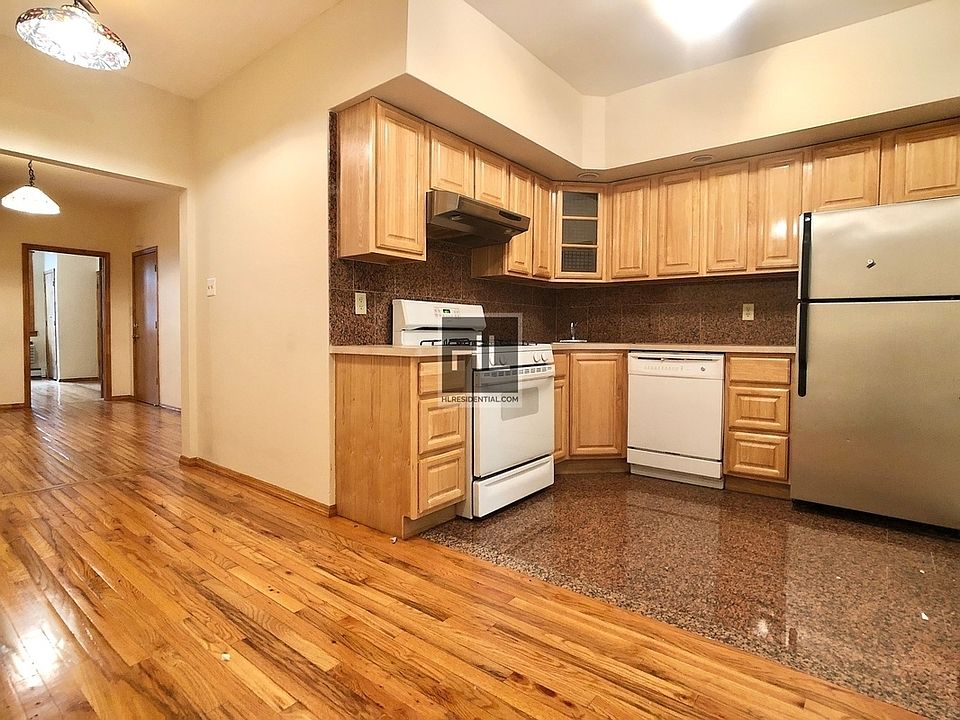 1st image of 332 19th St #O1