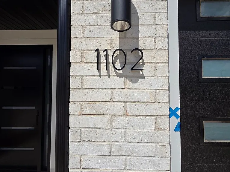 1102 Emilia Ave — Photo 3
