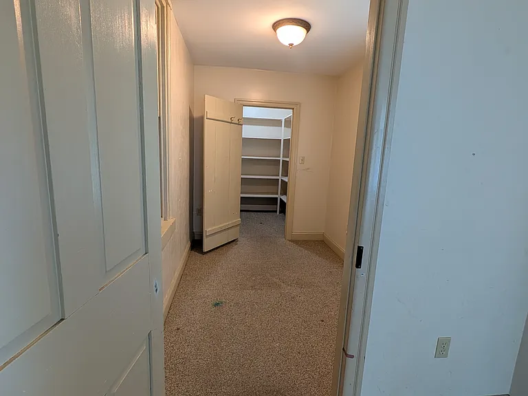 9413 Kings Hwy — Photo 4
