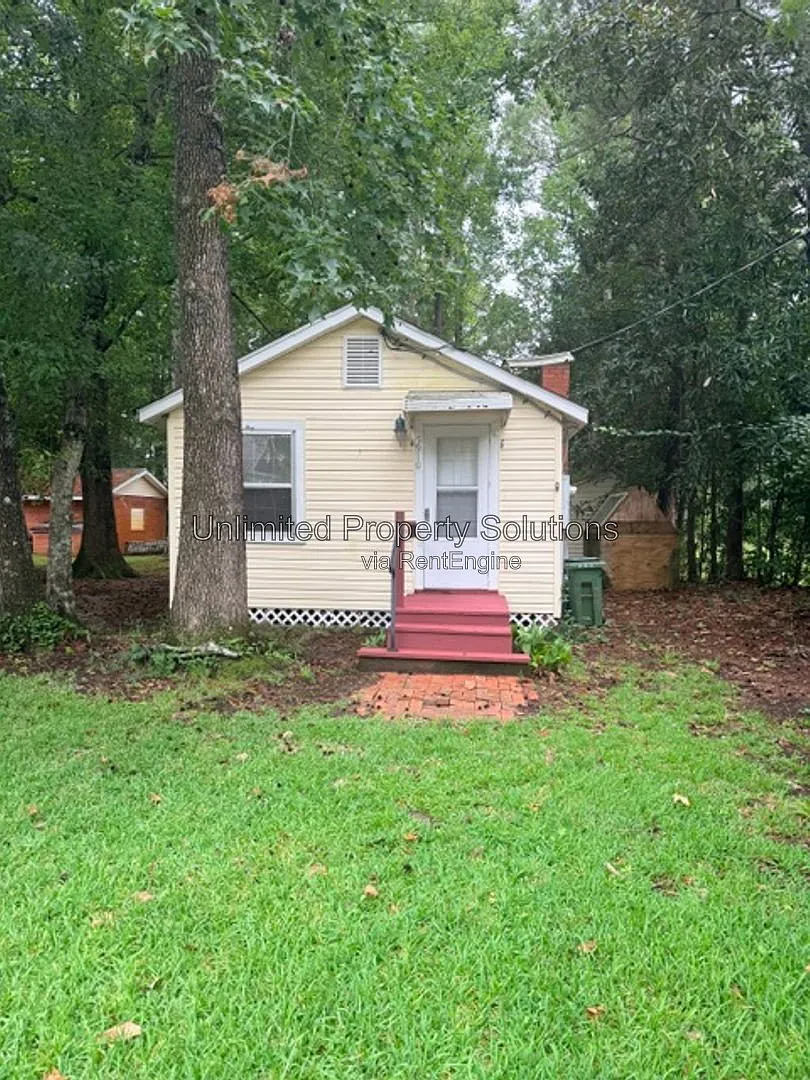 1 bed, 1.0 bath, 900 sqft, $1,100 — Photo 2