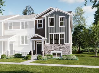 413 Red Oak Cir, Volo, IL 60020