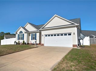 1486 Avoncroft Dr, Fayetteville, NC 28306