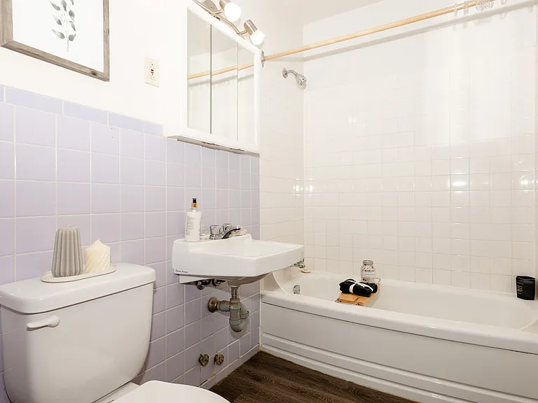 1051 Taylor Ave — Photo 32