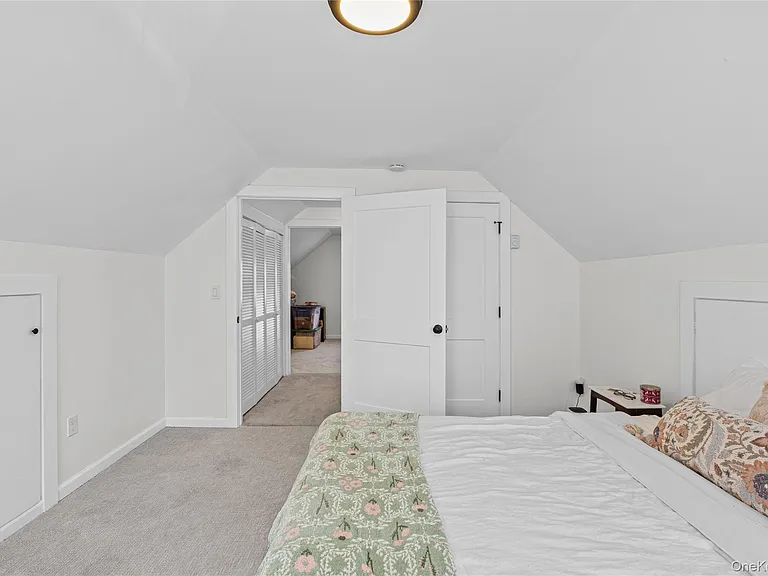 68 Crescent Ln — Photo 21