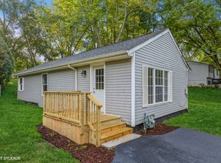 38163 N Lee Ave, Spring Grove, IL 60081