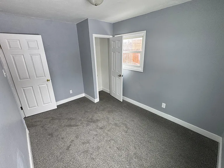 416 E Chippewa Ave — Photo 9