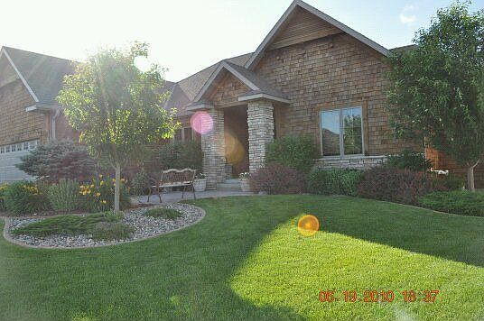 front of 1666 Isabella Pkwy