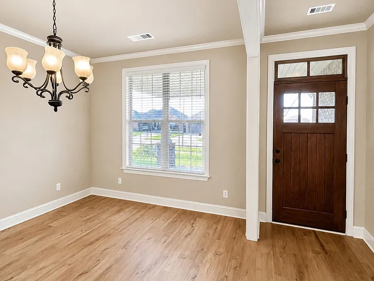 63 Country Club Loop — Photo 2