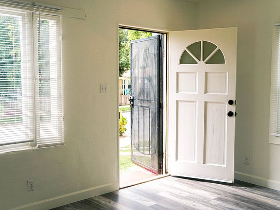 2nd image of 6328 S Canobie Ave