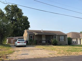 522 W Gay St, Warrensburg, MO 64093