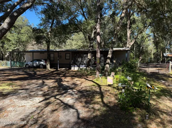 122 PINE Drive, Interlachen, FL 32148