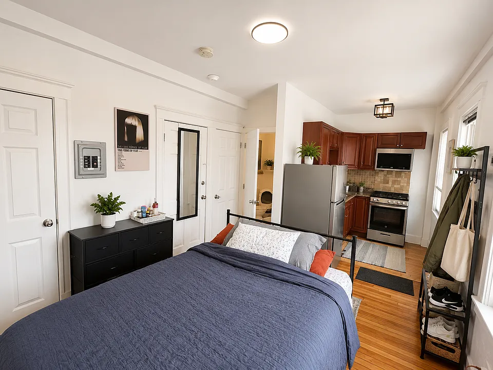 7 Main St #10
