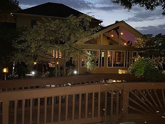 3rd image of 15053 Regency Dr