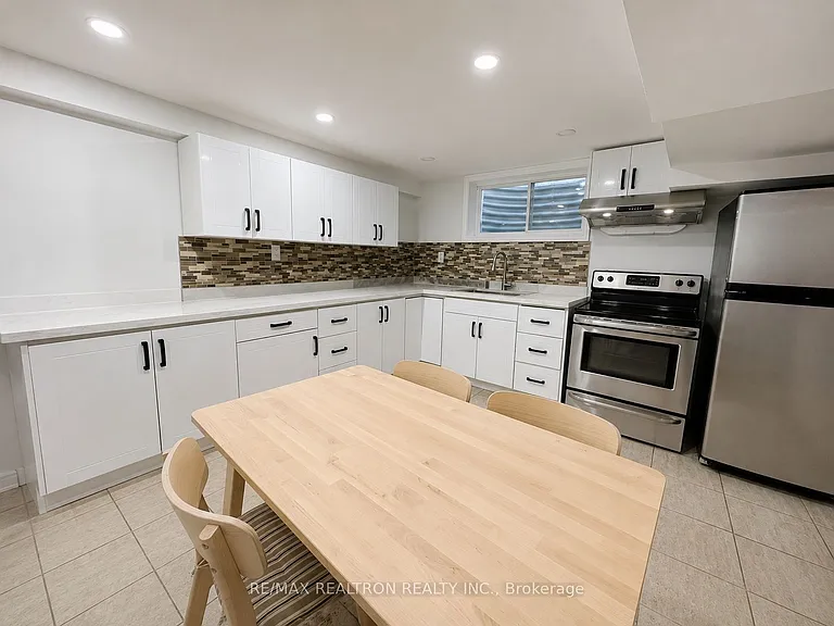 235 Neal Dr — Photo 7