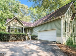 172 Crown Forest Dr, McDonough, GA 30252
