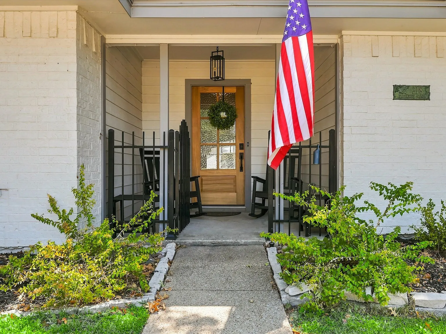 3 bed, 1792 sqft, $3,100 — Photo 2
