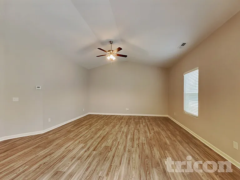 7138 Cuddington Dr — Photo 3