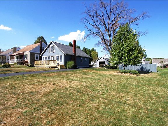 4th image of 2020 Wakefield Ave