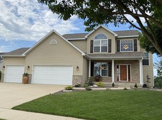 2315 Erik Rd, Cedar Falls, IA 50613