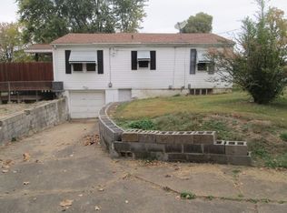 6141 Bermuda Dr, Saint Louis, MO 63135