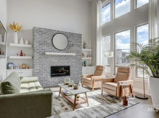 4446 E Rivernest Dr, Boise, ID 83716