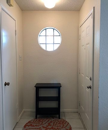 5th image of 4430 Knollvalley