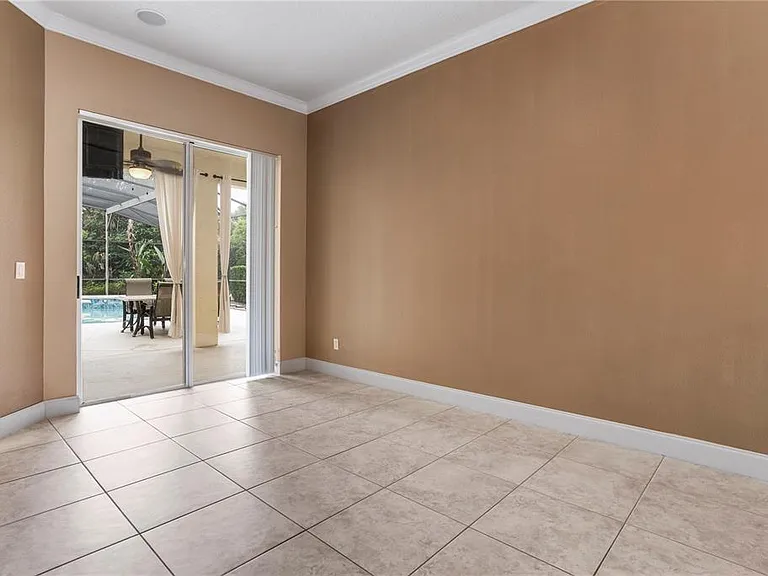 1393 Stanfield Cv — Photo 7