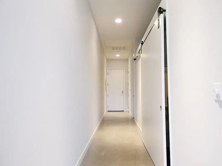 507 Sabine St #704 — Photo 9