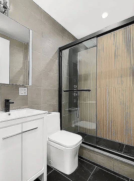 1st image of 195 Meserole St APT 3R