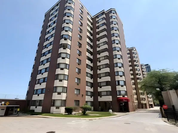 7337 S South Shore Dr APT 1108, Chicago, IL 60649