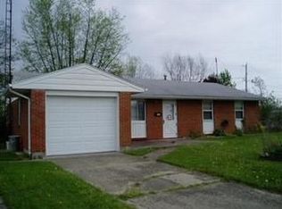 630 Cranwood Cir, New Lebanon, OH 45345