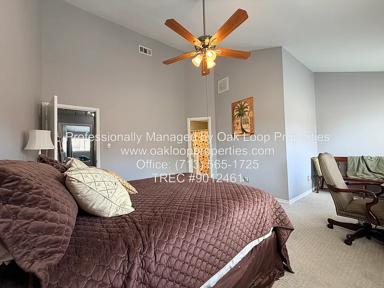 726 Country Place Dr #B — Photo 14