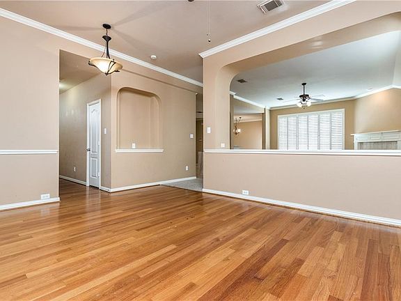 4th image of 400 Saddlehorn Dr