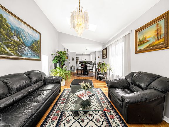 5th image of 21327 W Creston Ct