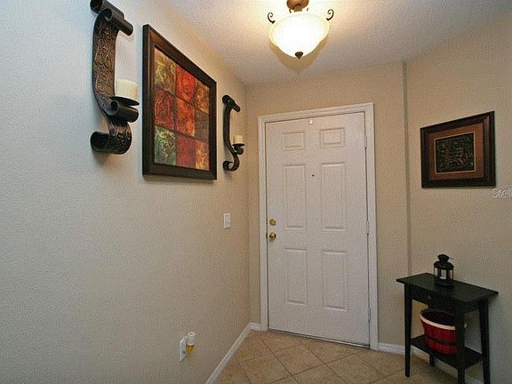 3rd image of 1047 Chalcedony St