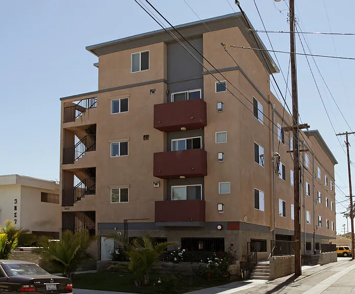 3821 Mentone Ave #100 — Photo 5