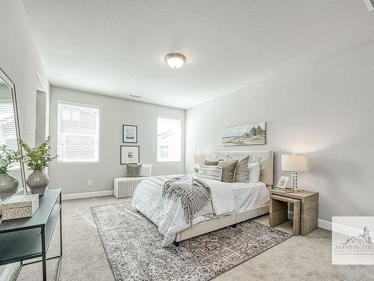1437 E Via Viola Way — Photo 16
