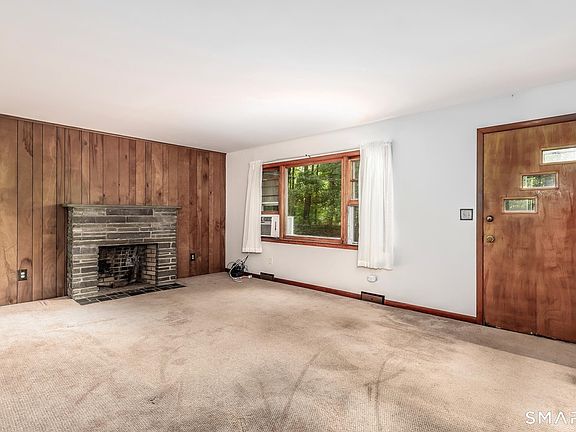 4th image of 257 Spring Hill Road