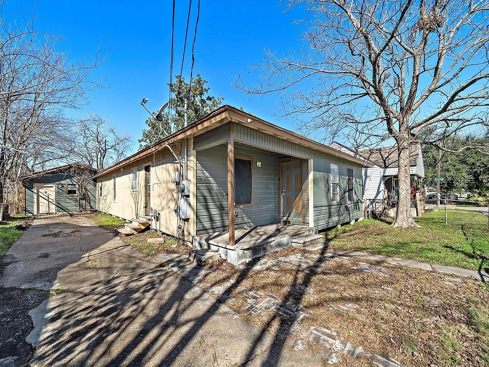128 Kress St