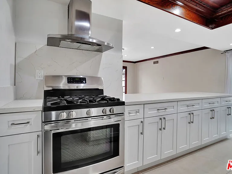 5155 Densmore Ave — Photo 34